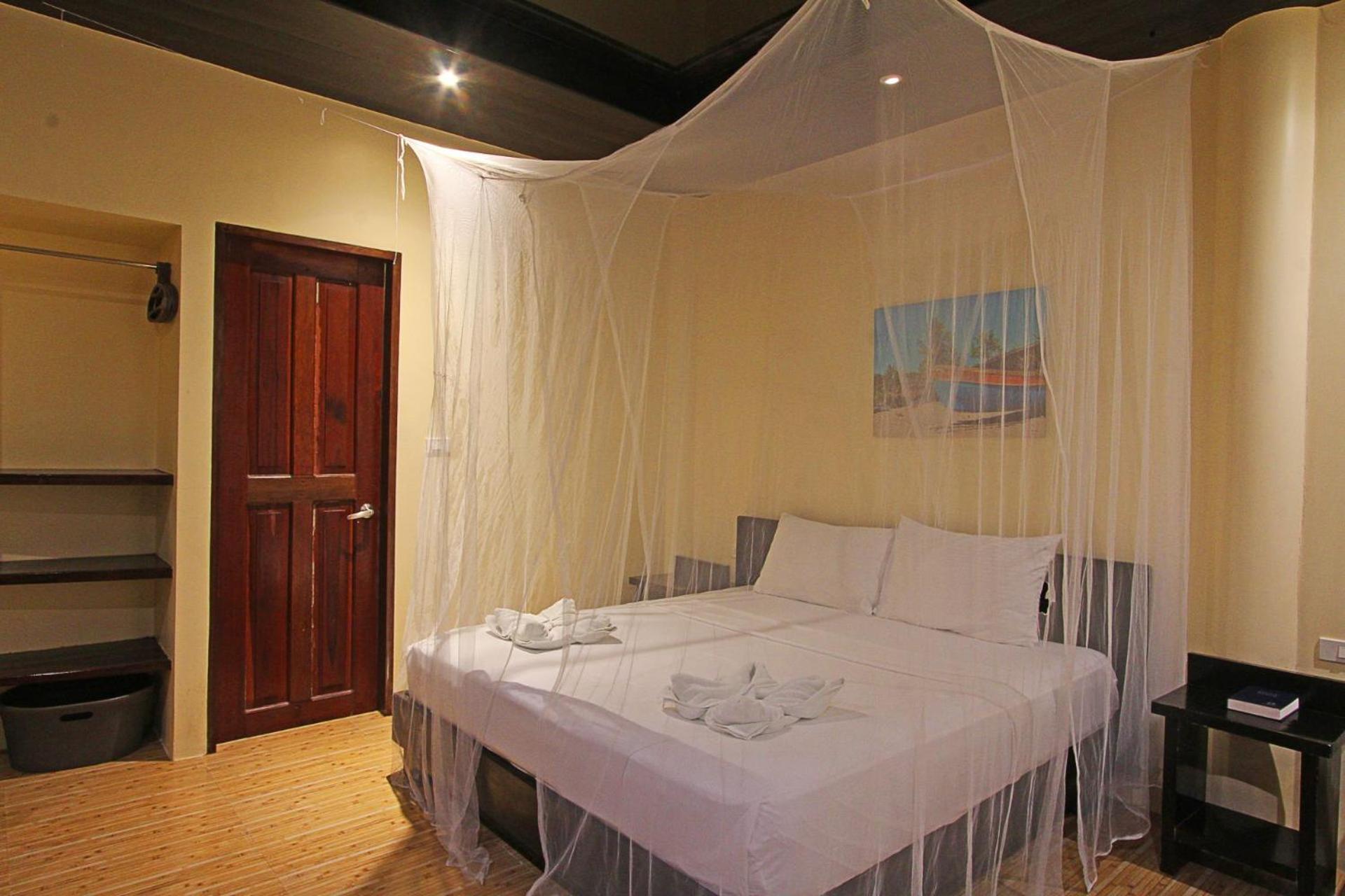 Jonas And Twins Resort General Luna  Dış mekan fotoğraf